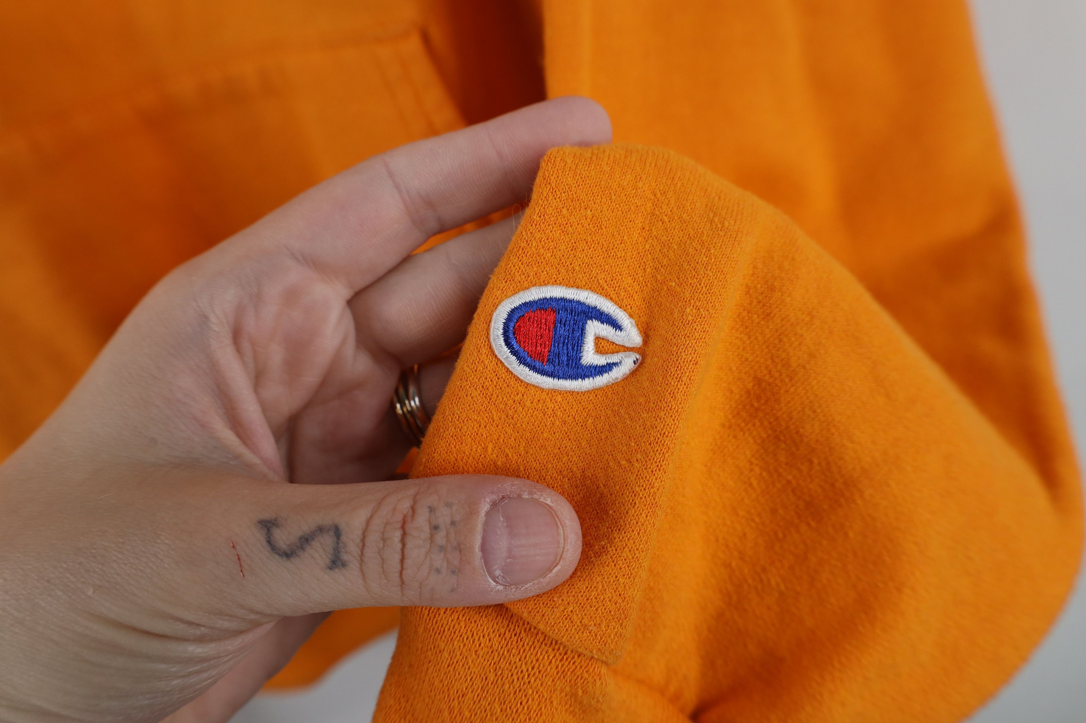 Champion Vintage 90s Champion University of Tennessee Sweatshirt Size S / US 4 / IT 40 - 7 Thumbnail