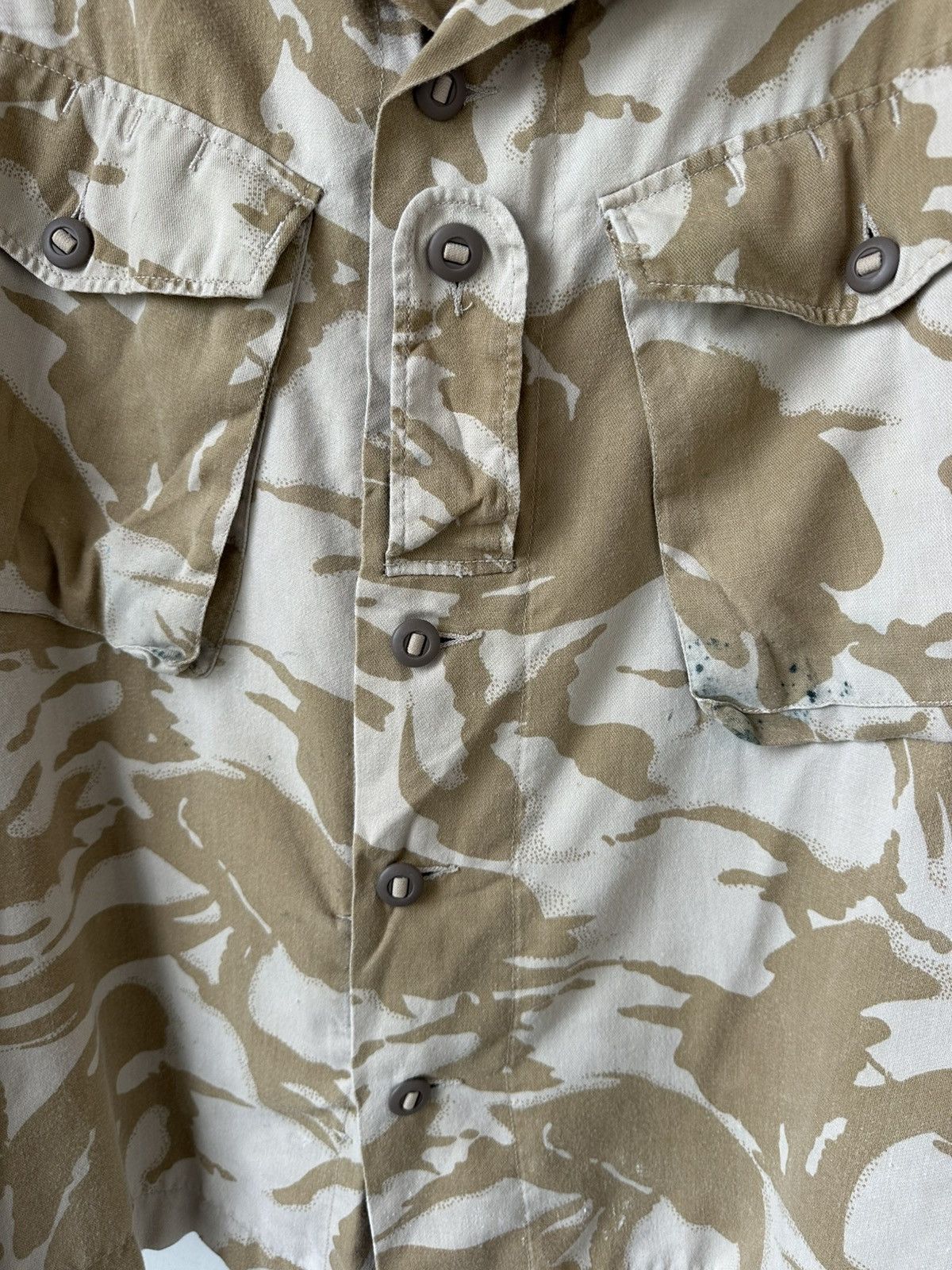 Vintage Vintage British NATO Tropical Combat Camo Jacket Size US XL / EU 56 / 4 - 6 Thumbnail
