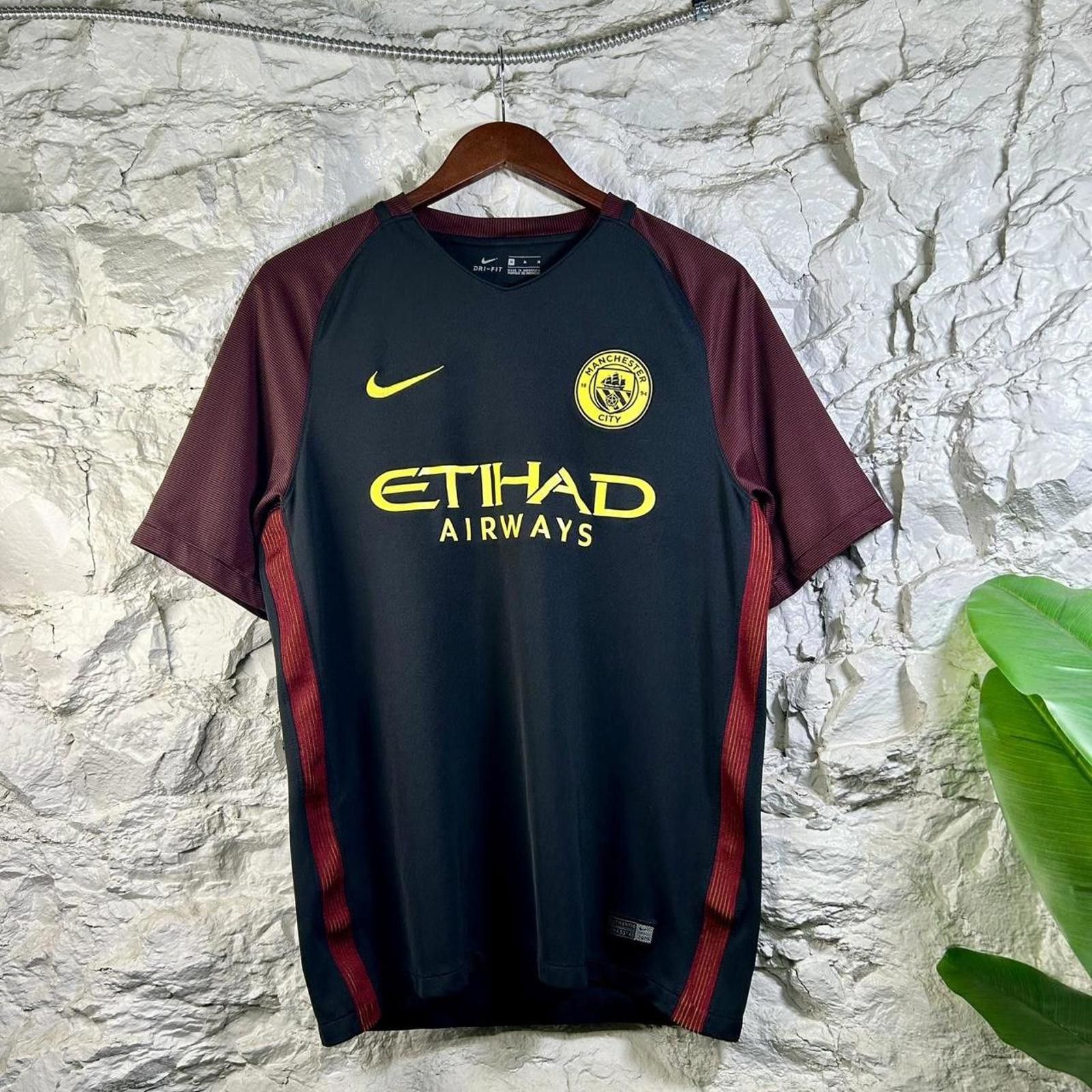 Nike Nike Manchester City 2016/17 Football Shirt Size Medium Size US M / EU 48-50 / 2 - 2 Thumbnail