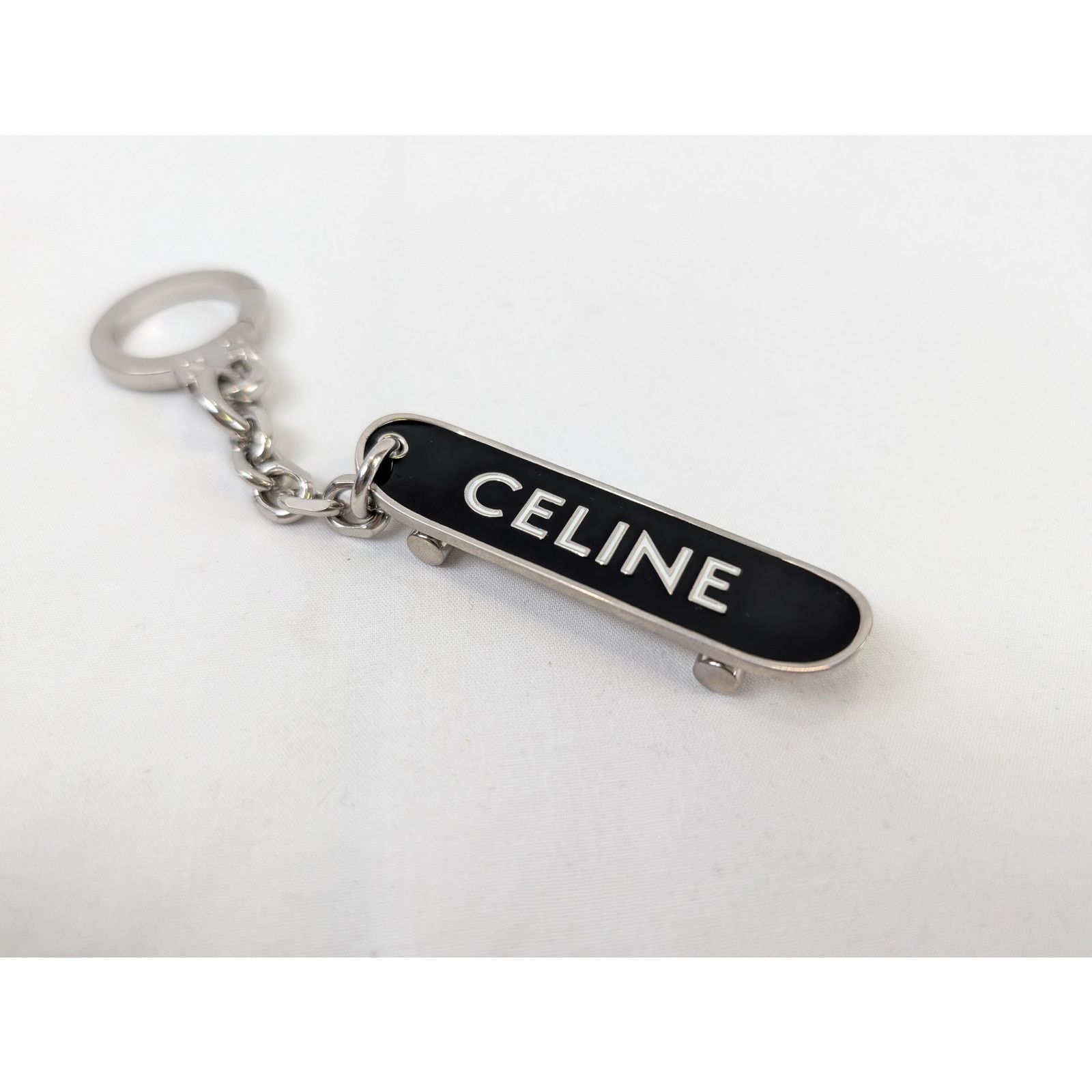 Celine o1rshd1 Q:3 / Size: OS / Skate Key Chain in Black Size ONE SIZE - 7 Thumbnail