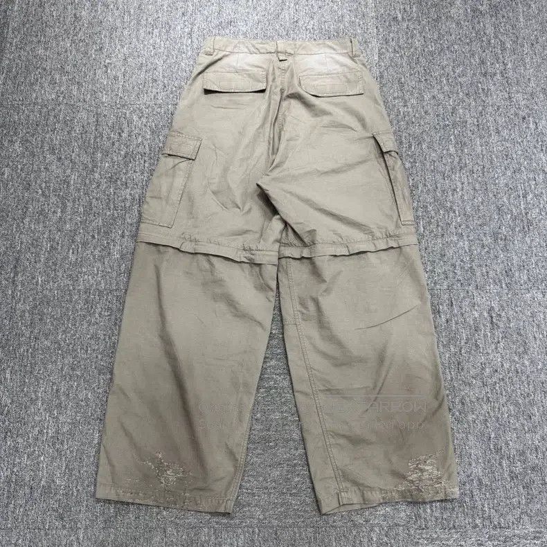 Balenciaga Balenciaga size XS Distressed detachable cargo pants Size US 27 - 5 Thumbnail
