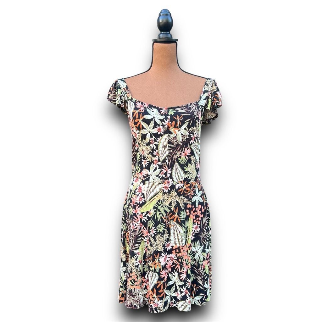 Target Basics Xhilaration Casual Floral Fit & Flare Skater Dress Ruffle Ca  | Grailed
