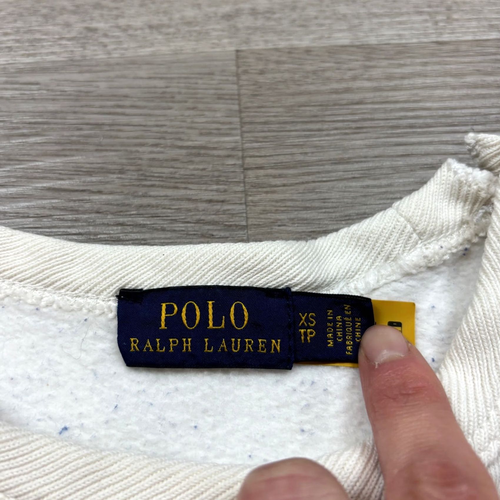 Polo Ralph Lauren Polo Ralph Lauren Sweatshirt Floral Print Crewneck Women’s XS White Crewneck Sweatshirt Women’s XS Floral Print Polo Ralph Lauren PullOver Sweatshirt Size XS / US 0-2 / IT 36-38 - 4 Thumbnail