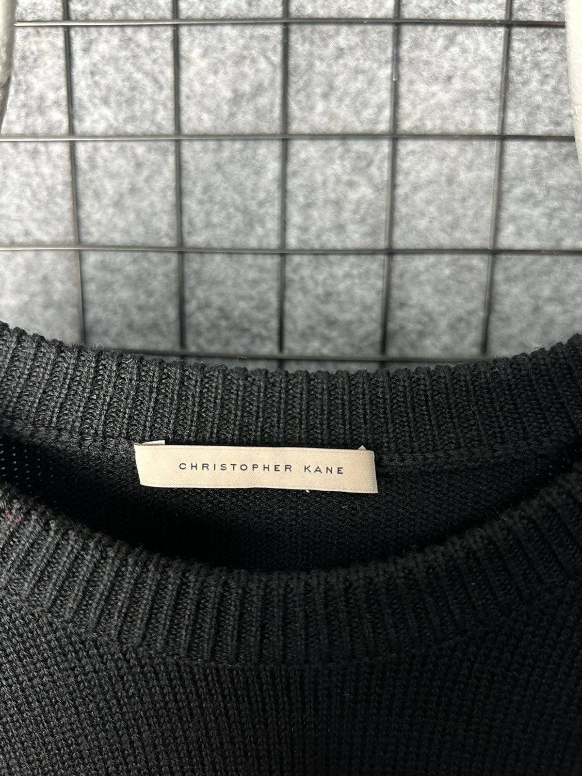 Christopher Kane Christopher Kane Woollen Logo Front Knitted Sweater Size L Size US L / EU 52-54 / 3 - 3 Thumbnail
