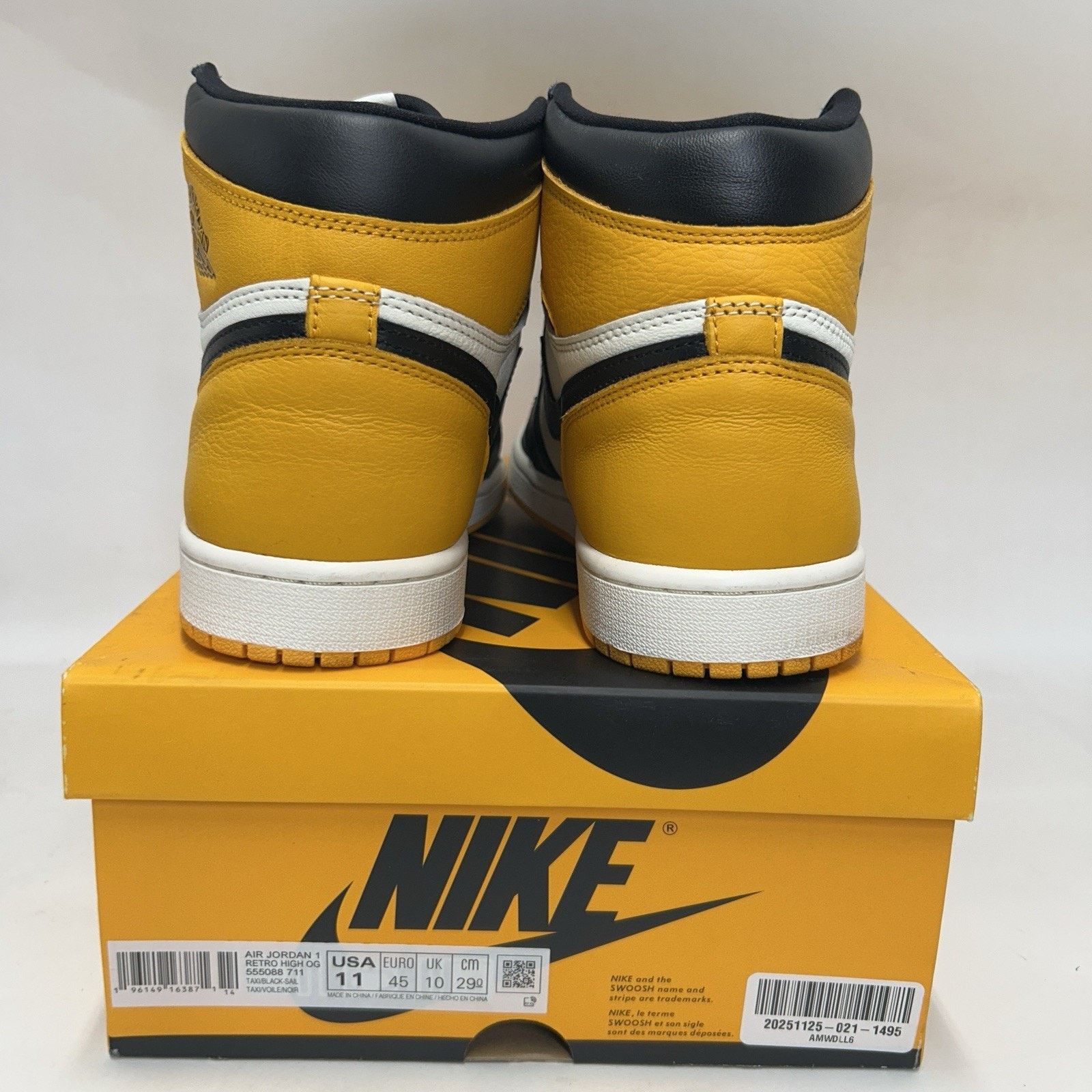 Jordan Brand Nike Air Jordan 1 Retro High OG “Taxi/Black-Sail” 555088-711 Size US 11 / EU 44 - 5 Thumbnail