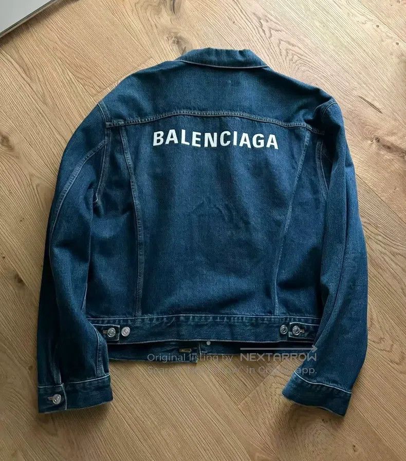 Balenciaga Balenciaga Blue front and back embroidered logo denim jack Size US L / EU 52-54 / 3 - 1 Thumbnail