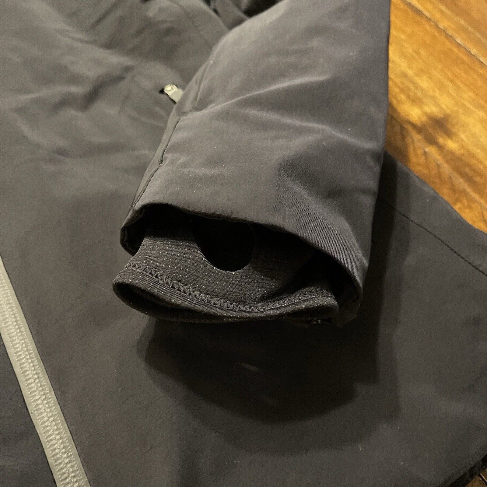 KJUS KJUS Scylla Jacket - Women's M - Good Condition Missing Hood Size M / US 6-8 / IT 42-44 - 7 Thumbnail