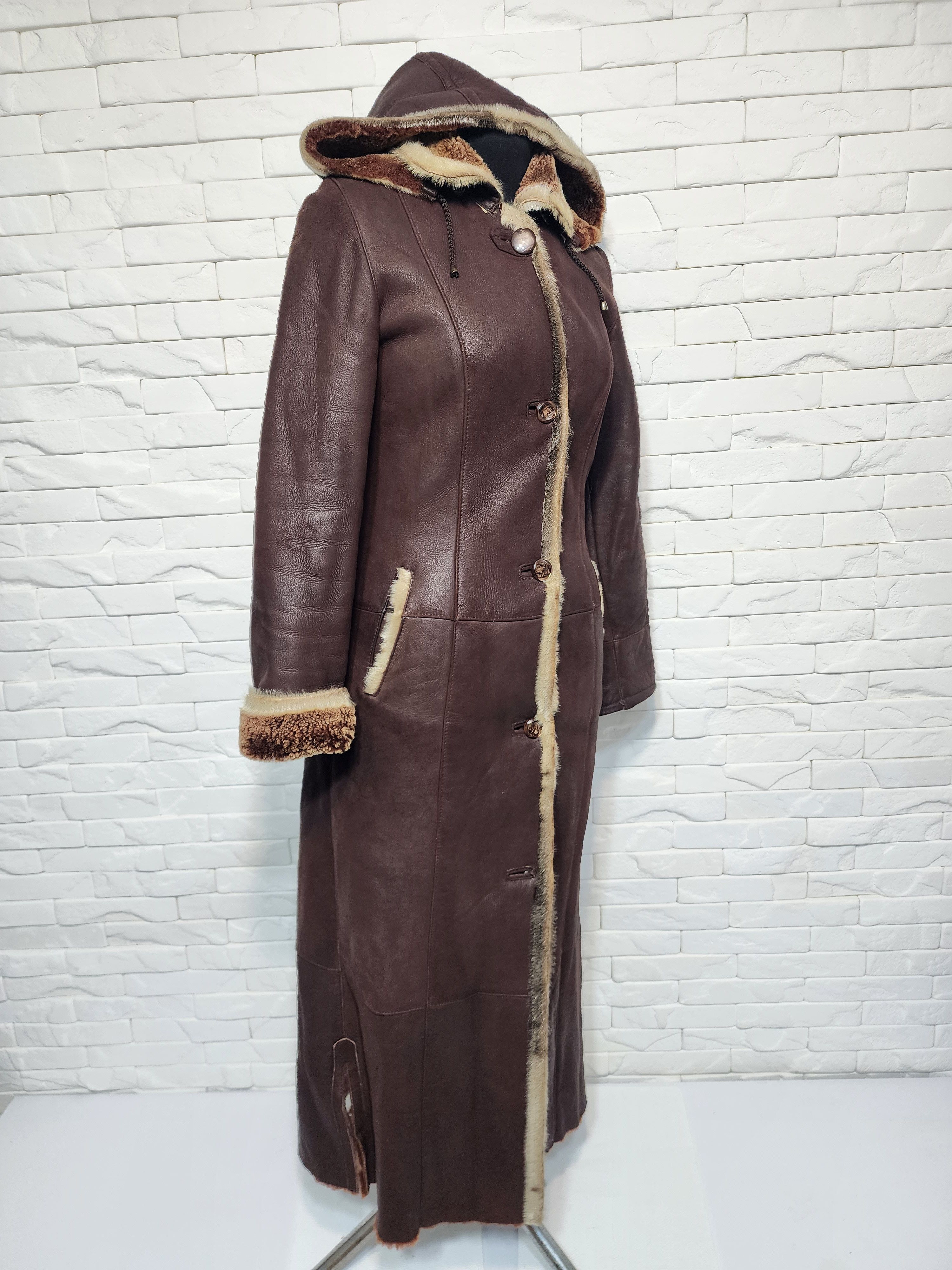 Uniqlo Women's Brown Sheepskin Coat: Genuine Fur Hood Size M / US 6-8 / IT 42-44 - 3 Thumbnail