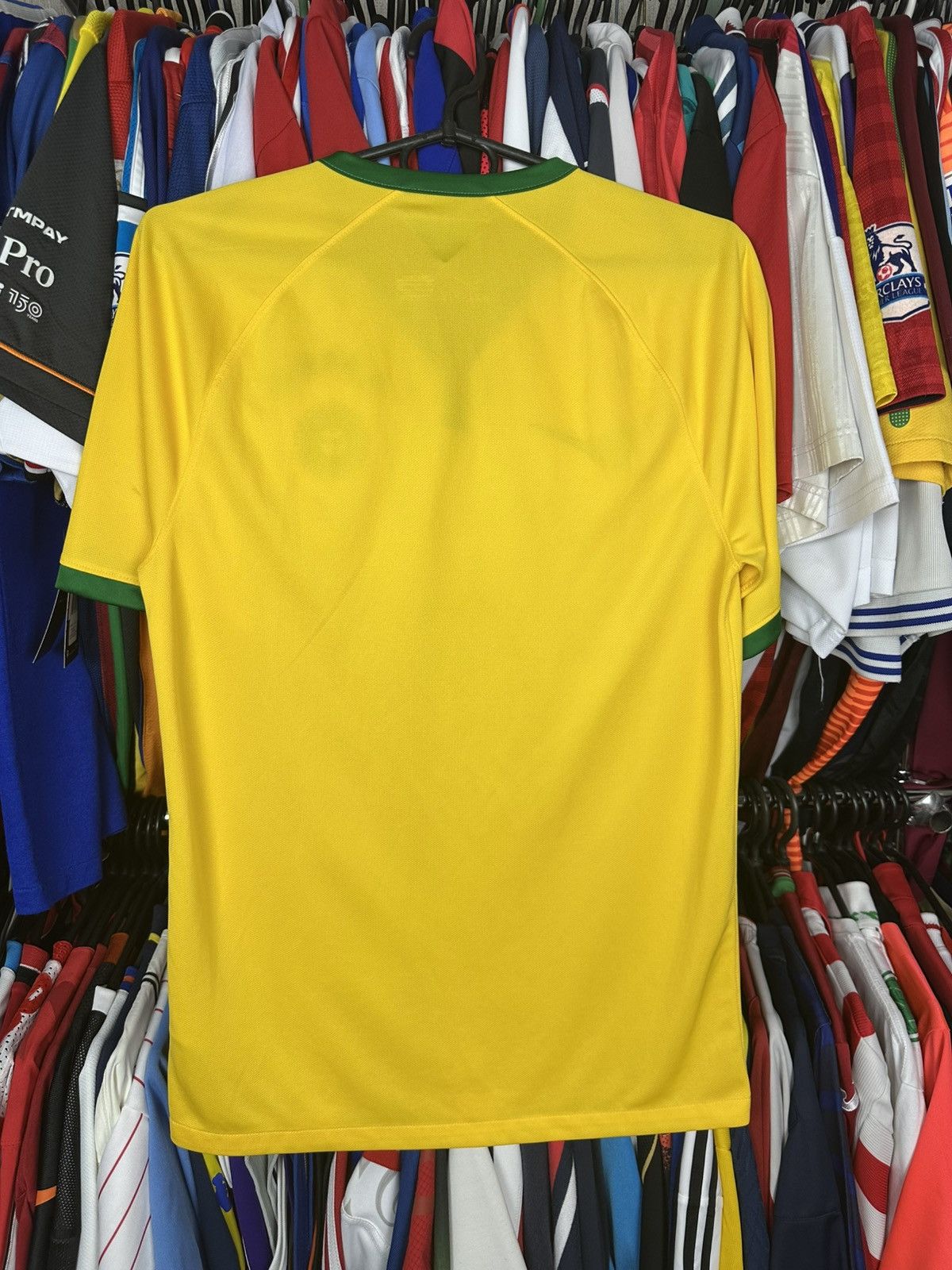 Nike NIKE BRASIL 2014 2015 HOME FOOTBALL SHIRT SOCCER JERSEY Size US S / EU 44-46 / 1 - 2 Thumbnail