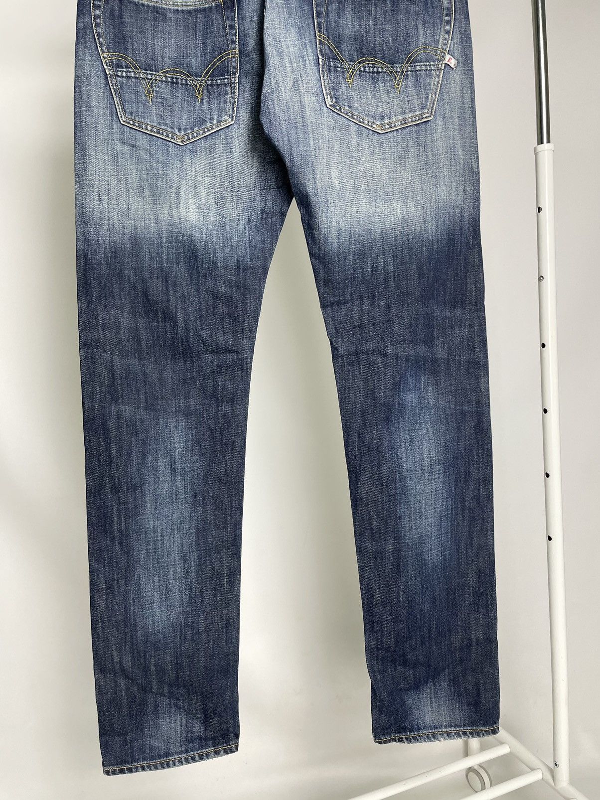 Edwin Edwin Made in Japan ( Size 33 ) Vintage Faded Denim Jeans Size US 33 - 10 Thumbnail