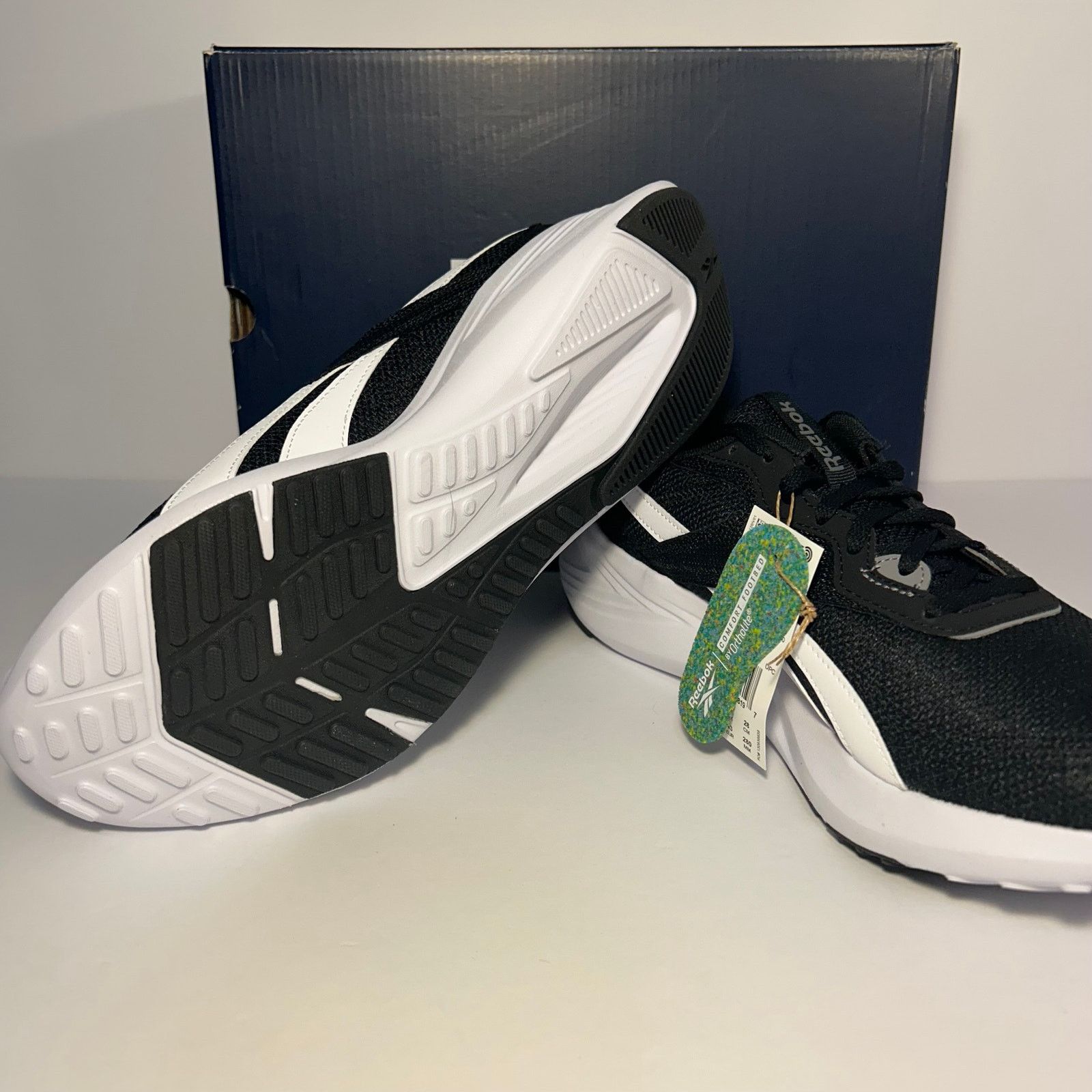 Reebok Mens Reebok Energen Tech Size 10.5 Black/White HP9289 Size US 10.5 / EU 43-44 - 10 Thumbnail