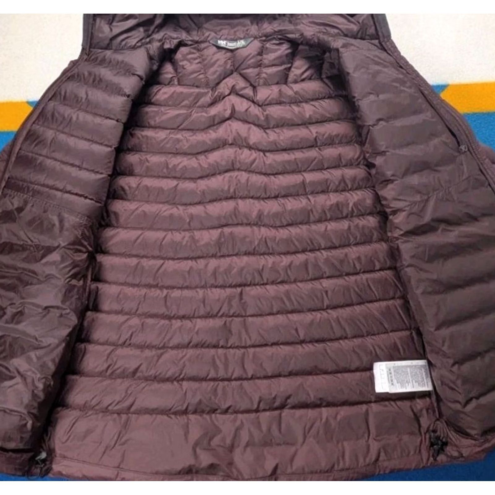 Helly Hansen VINTAGE Helly Hansen Hooded Down Puffer Jacket Insulated Full Zip Verglas Maroon Large Size US L / EU 52-54 / 3 - 4 Thumbnail