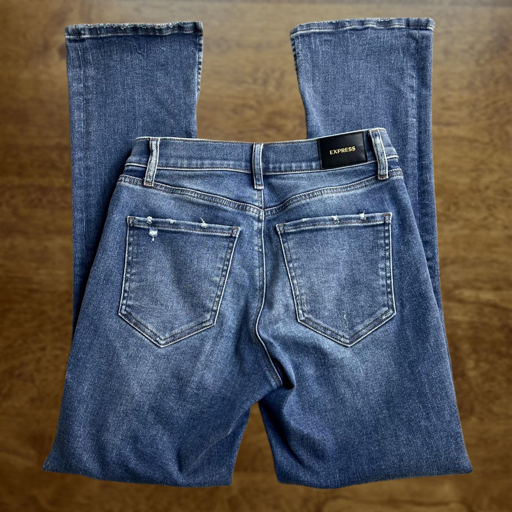 Express Express Skyscraper Bootcut Jeans Womens 6R Medium Wash Mid Rise Distressed Denim Size 28" / US 6 / IT 42 - 1 Thumbnail