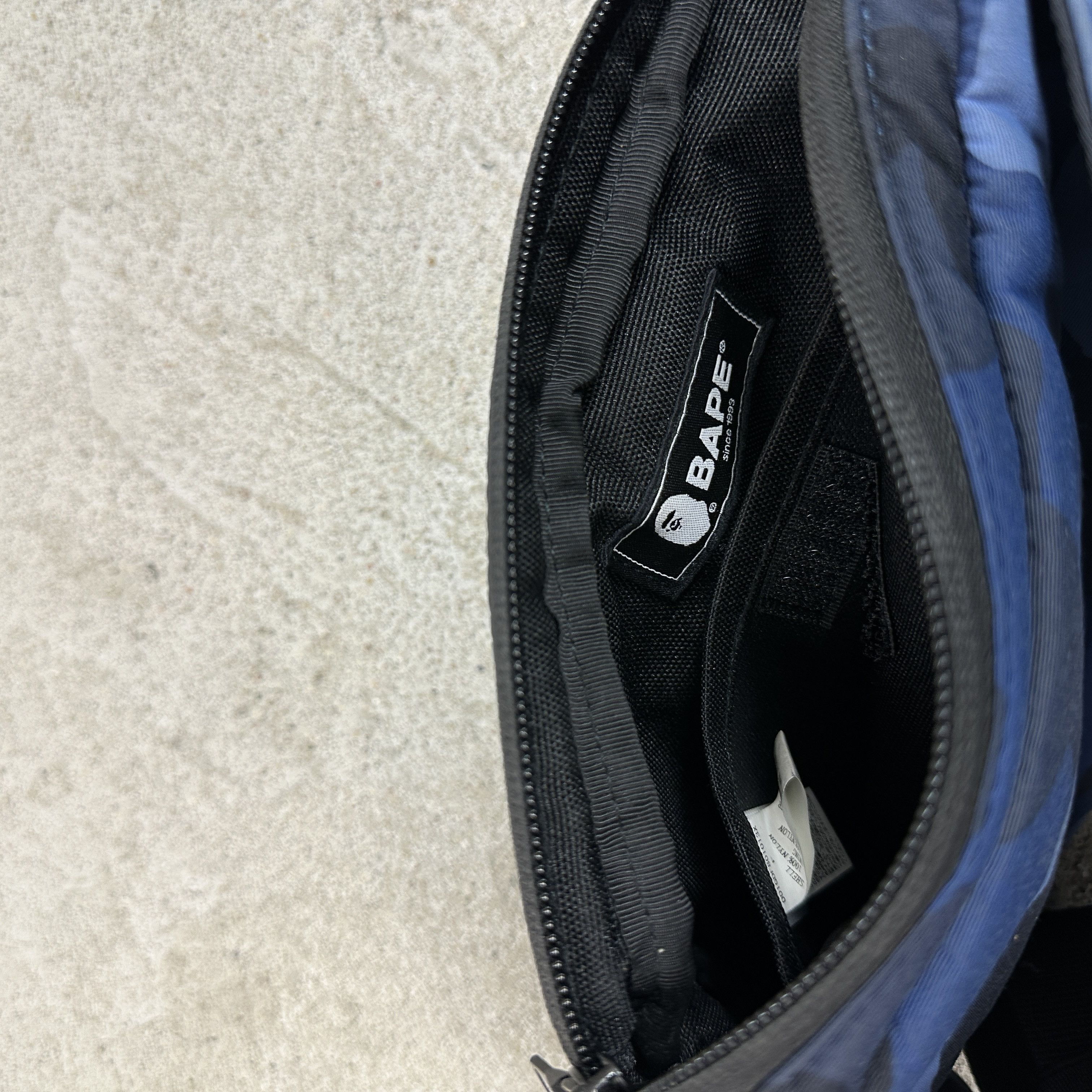 Bape × Vintage Vintage Y2K Hip Hop Skater Small Crossbody Bape Bag Size ONE SIZE - 4 Thumbnail