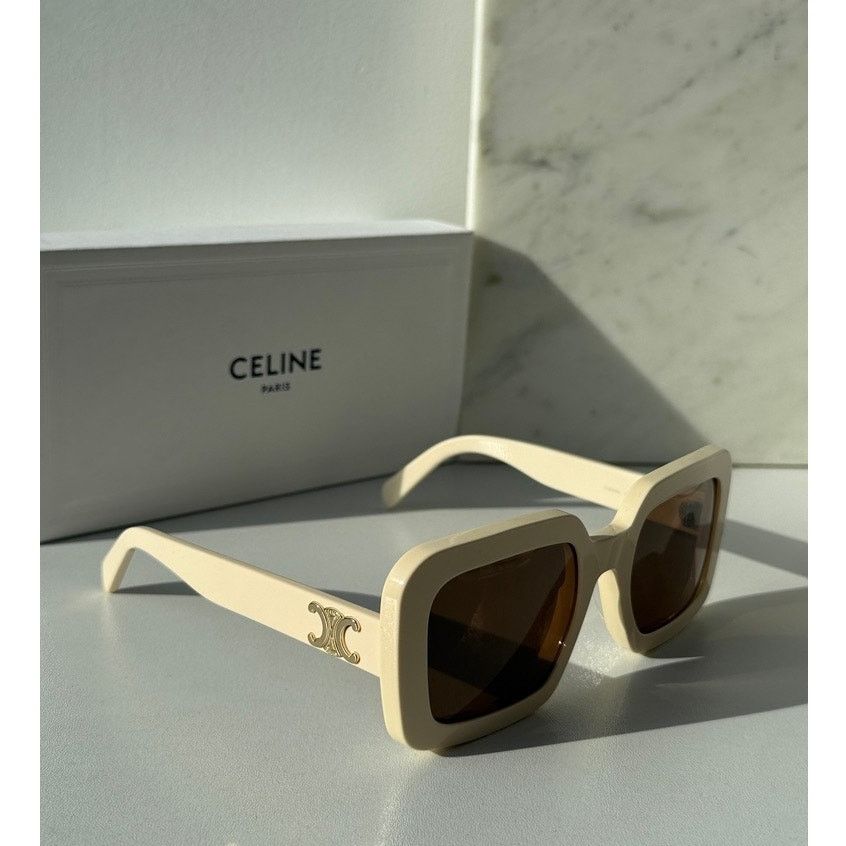Celine NEW Celine CL40304U Triomphe Square Ivory Sunglasses Size ONE SIZE - 1 Thumbnail