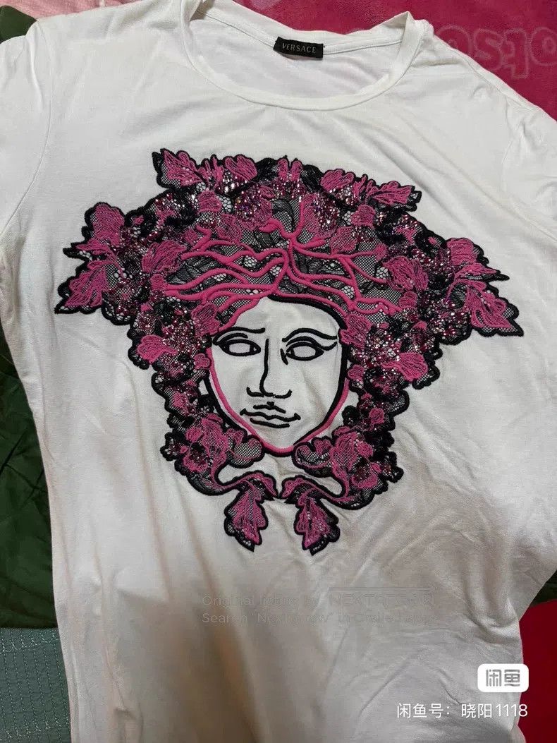 Versace Versace Short sleeves Size XS / US 0-2 / IT 36-38 - 1 Thumbnail