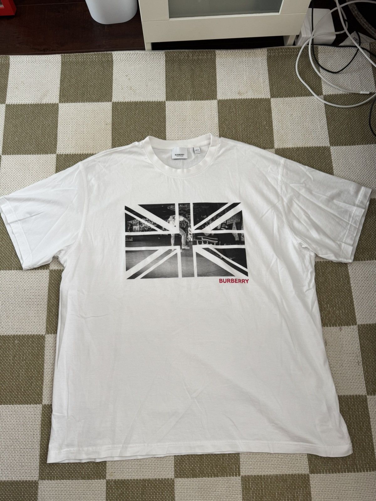 Burberry Burberry Union Jack “skateboard” shirt Size US L / EU 52-54 / 3 - 1 Thumbnail