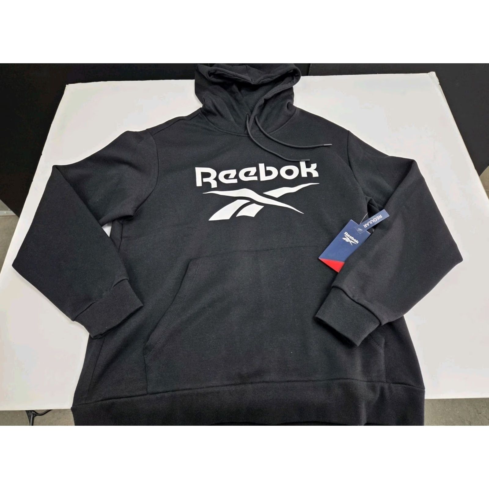 Reebok NWT Reebok Mens Long Sleeve Black Regular Core Hoodie L Pullover Hooded Graphic Print Logo Mens Clothing Size US L / EU 52-54 / 3 - 3 Thumbnail