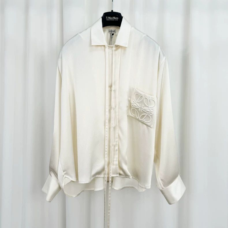 Loewe LOEWE Embroidered Logo pocket, silk shirt Size XXS / US 00 / IT 34 - 1 Thumbnail