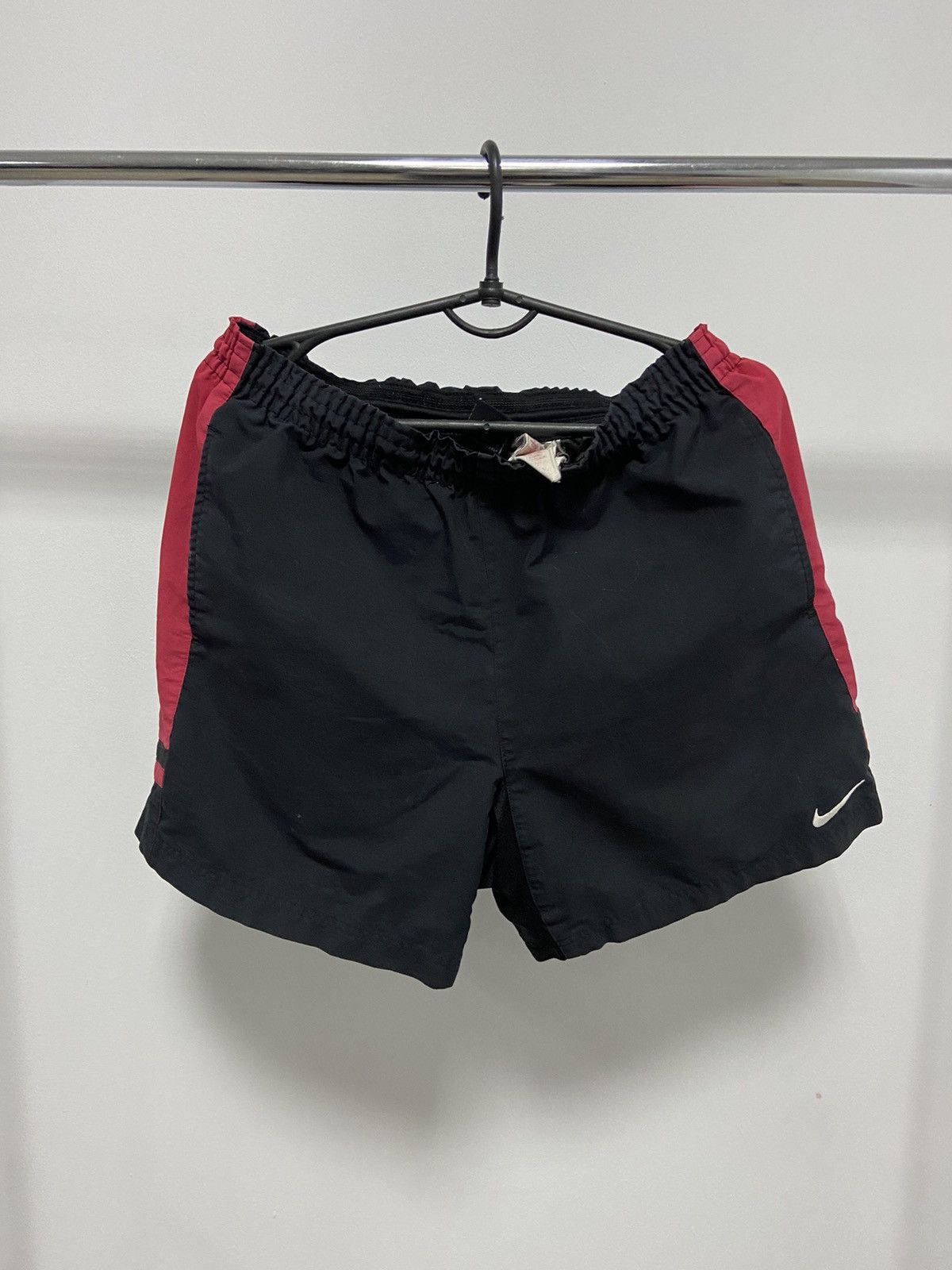 Nike × Vintage Nike Manchester United Shorts Vintage Logo Nylon Y2K Size US 30 / EU 46 - 4 Thumbnail
