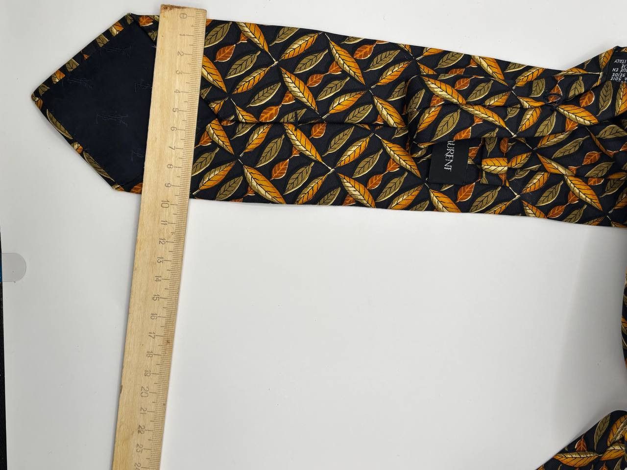 Yves Saint Laurent Vintage Yves Saint Laurent Silk Tie | Navy Autumn Leaf Italy Size ONE SIZE - 9 Thumbnail