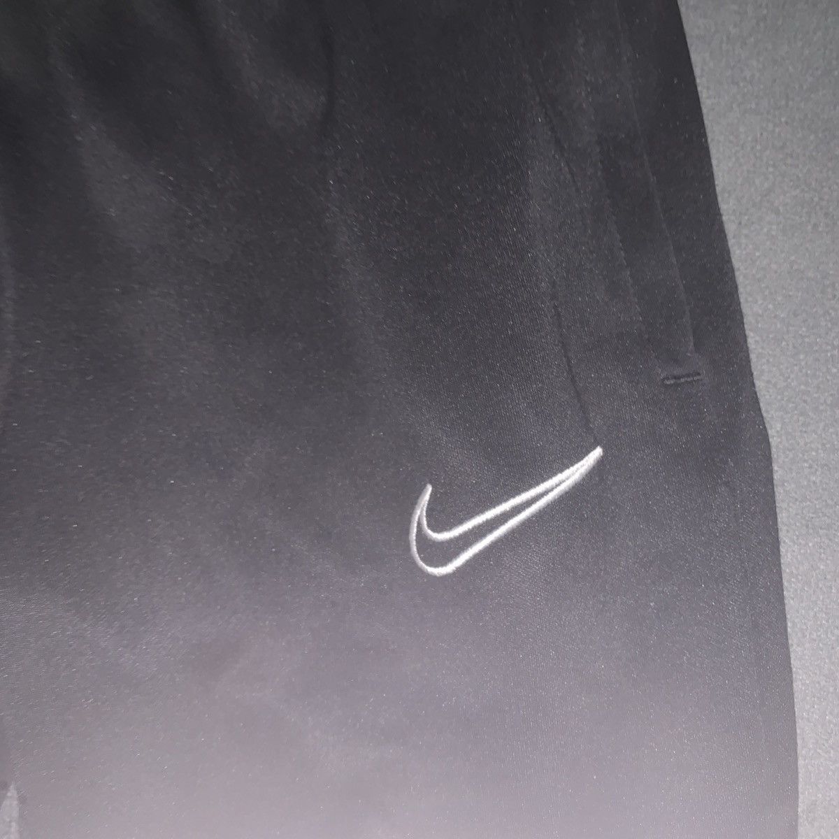 Nike Nike trouser Size US 32 / EU 48 - 2 Thumbnail