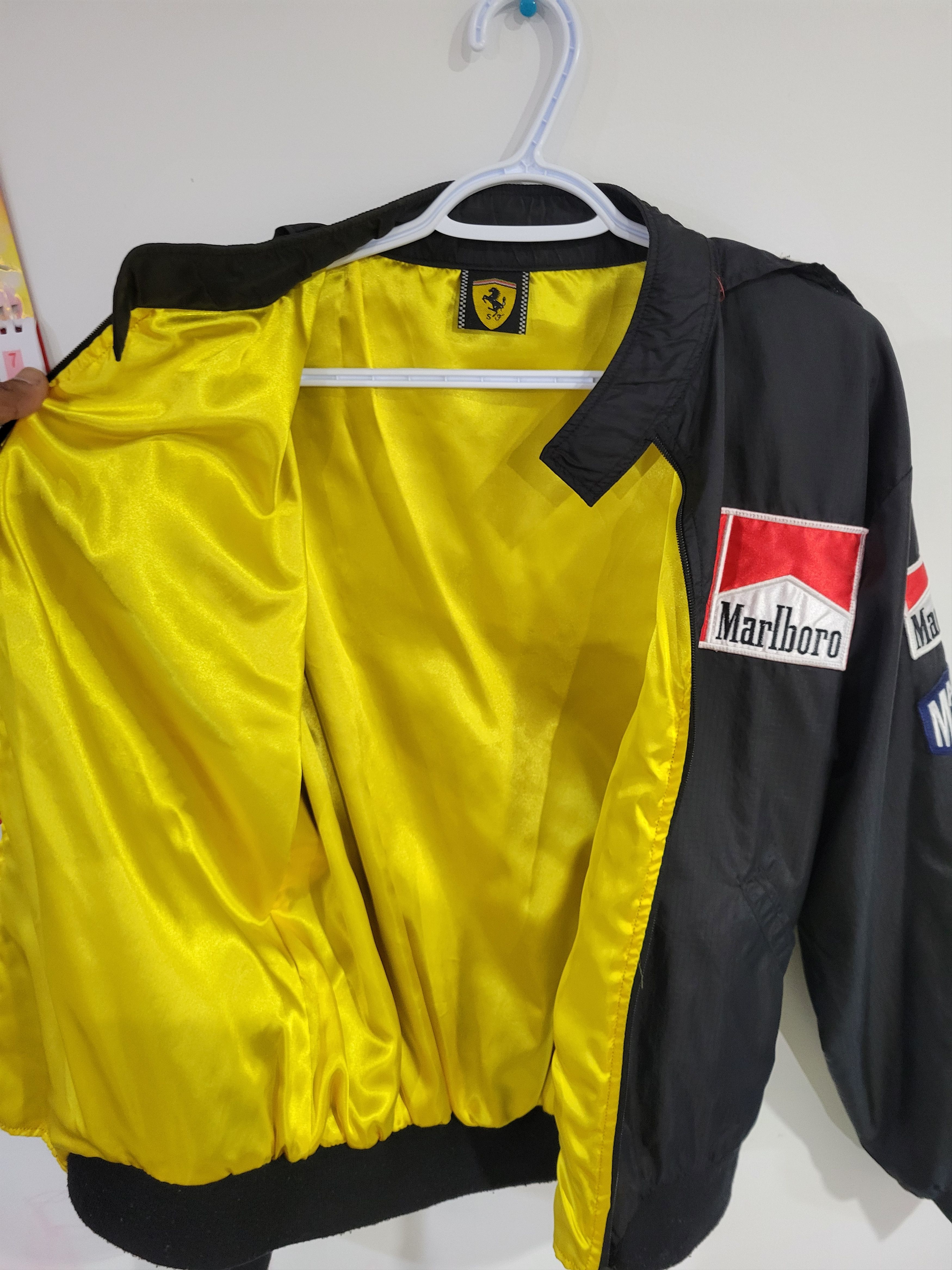 Ferrari Ferrari Racing Jacket Magnetti Merilli Formula 1 Marlboro Size US S / EU 44-46 / 1 - 10 Thumbnail