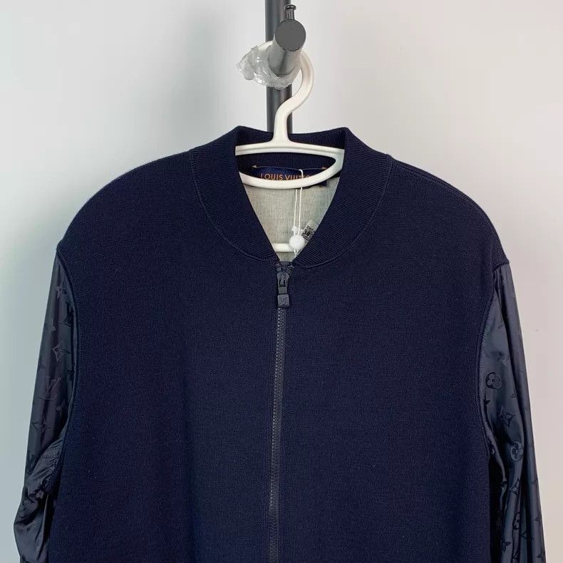Louis Vuitton Louis Vuitton Arm silk presbyopic logo dark blue jacket Size US M / EU 48-50 / 2 - 3 Thumbnail