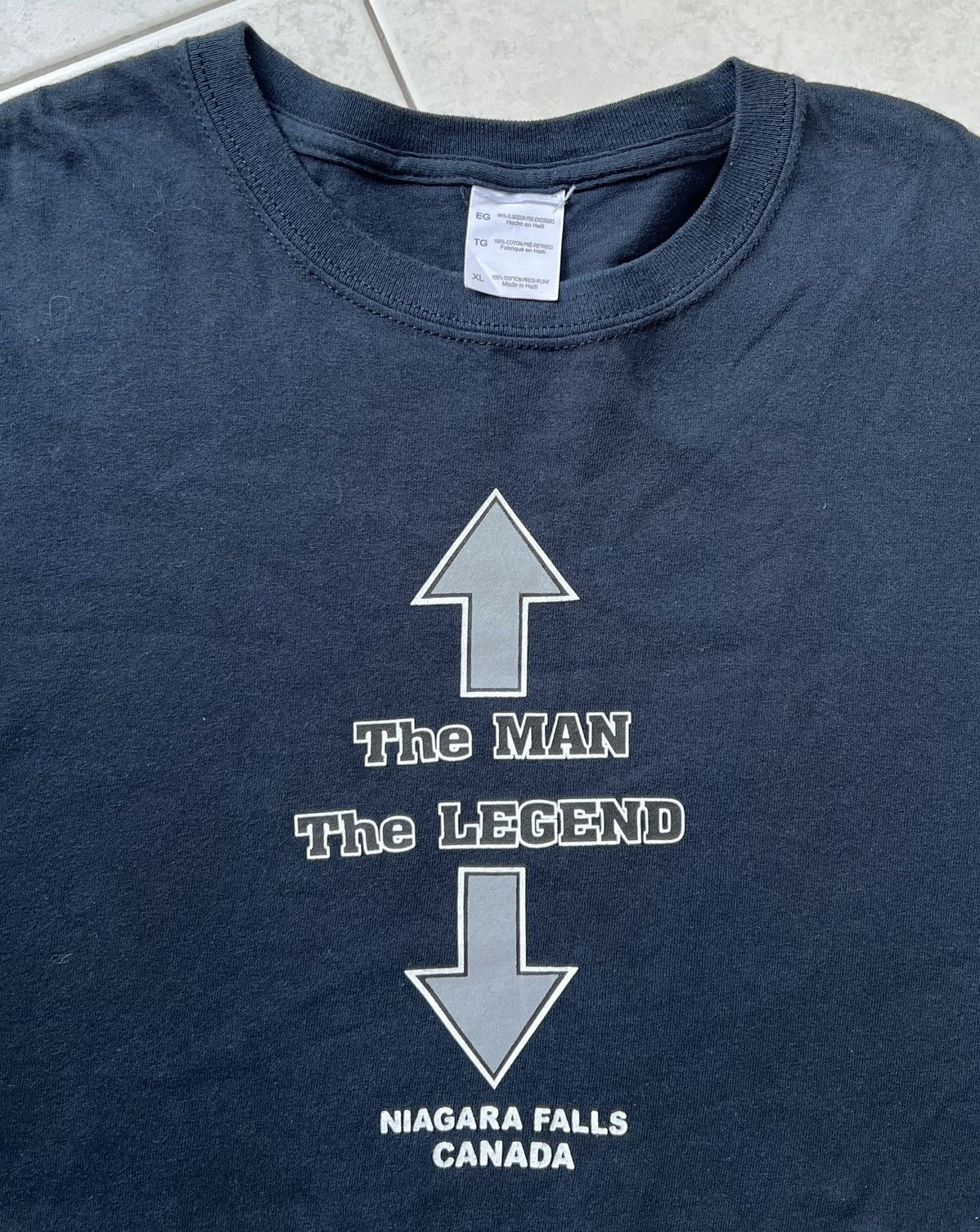 Vintage The Man The Legend T-Shirt Size US XL / EU 56 / 4 - 1 Thumbnail