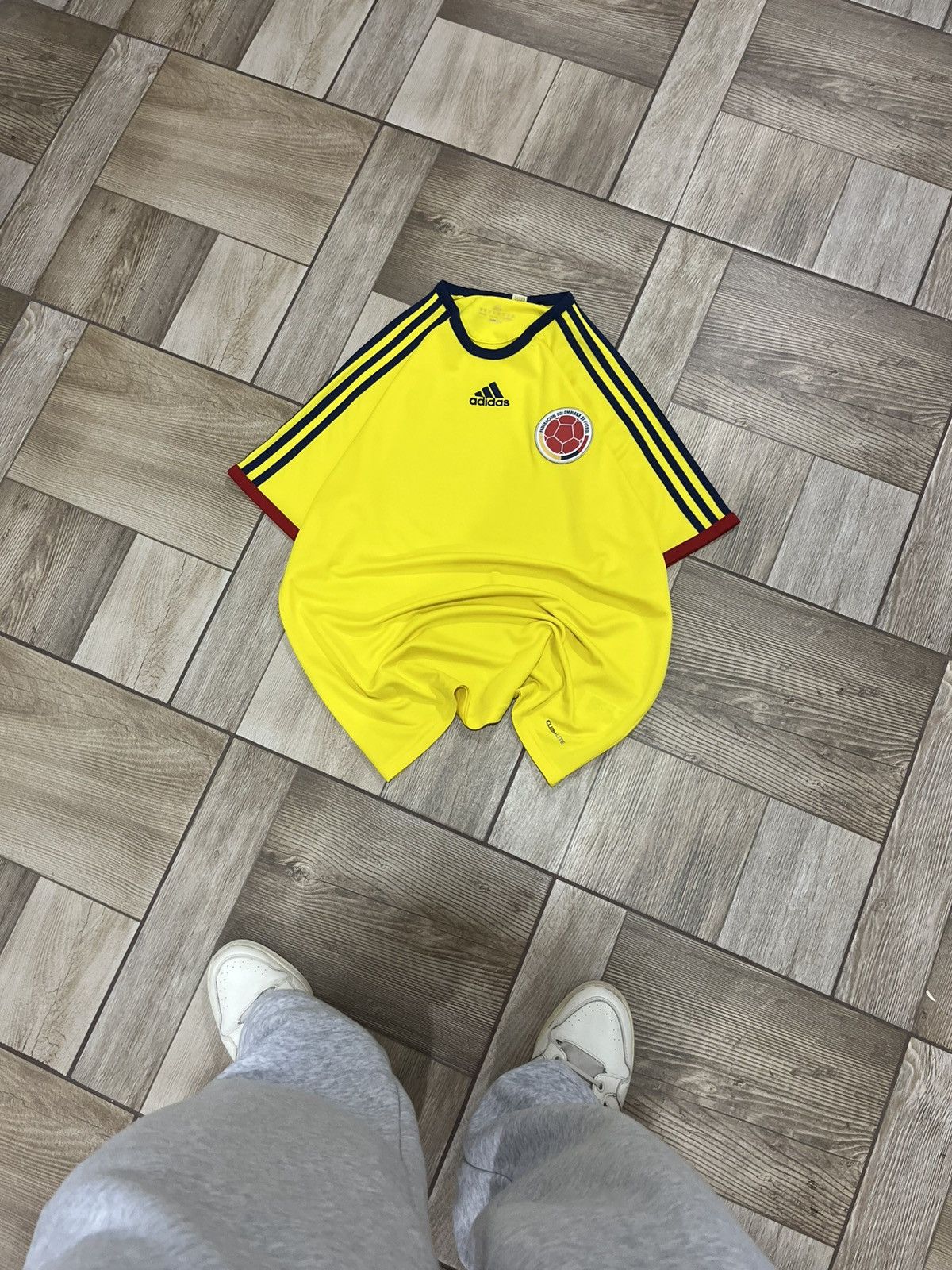 Adidas Colombia National Team Jersey – “JAMES” Back Print Size US L / EU 52-54 / 3 - 1 Thumbnail