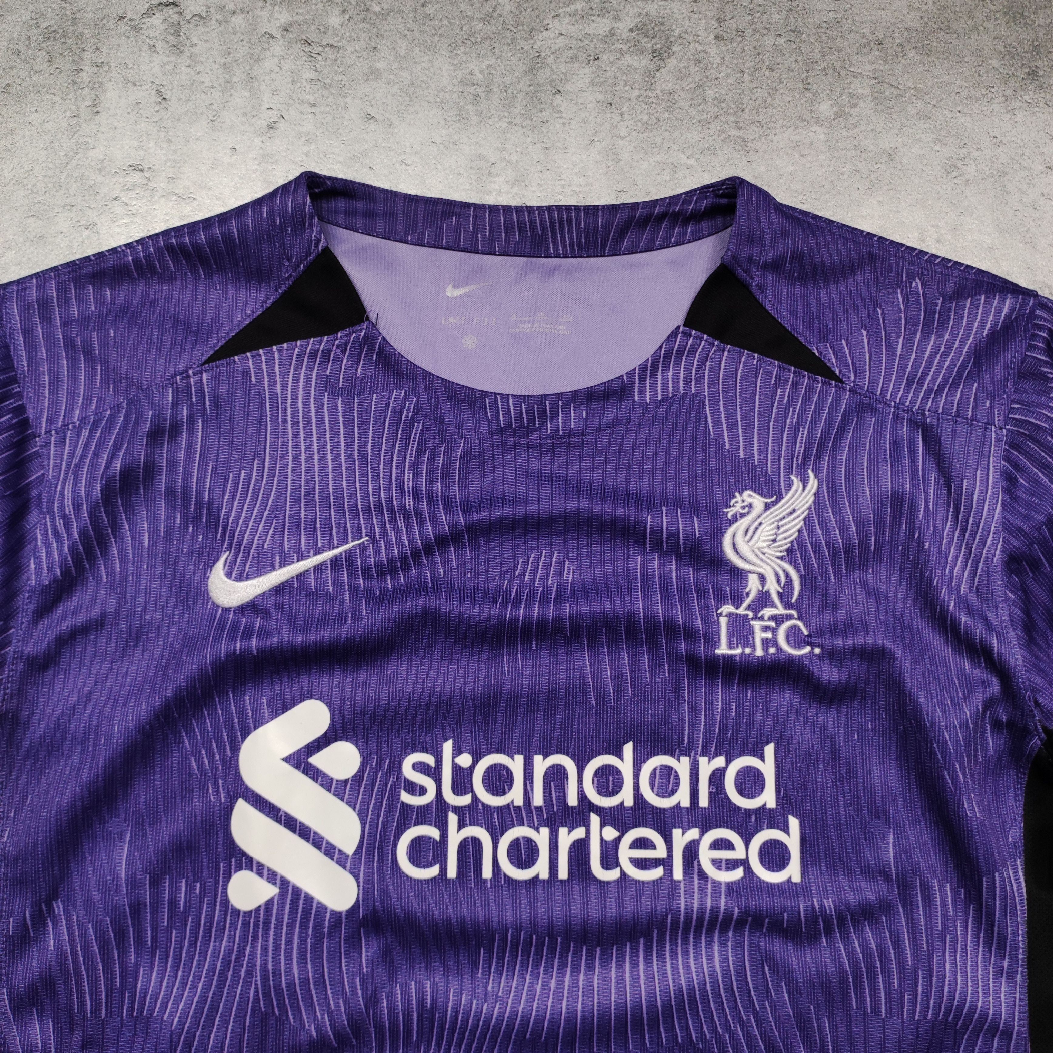 Nike Liverpool FC 2023 Third Football Nike Purple Jersey Size US L / EU 52-54 / 3 - 5 Thumbnail