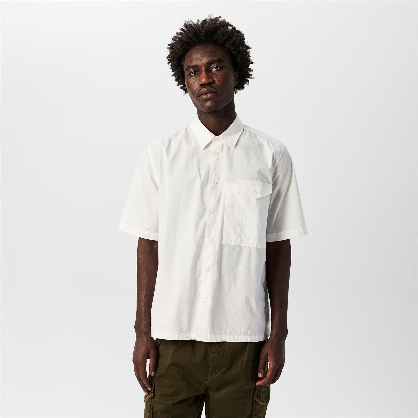 C.P. Company o1g2r1mq0426 Short Sleeve Embroidered Logo Shirt in White Size US XXL / EU 58 / 5 - 3 Thumbnail