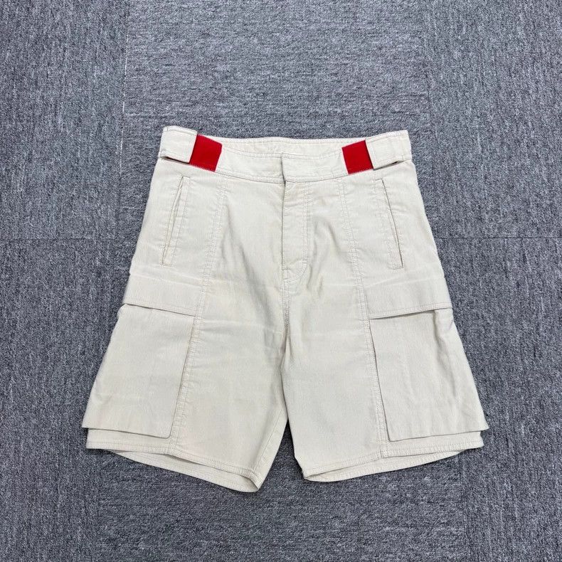 Givenchy Givenchy Size46 Solid Color Shorts Size US 30 / EU 46 - 1 Thumbnail