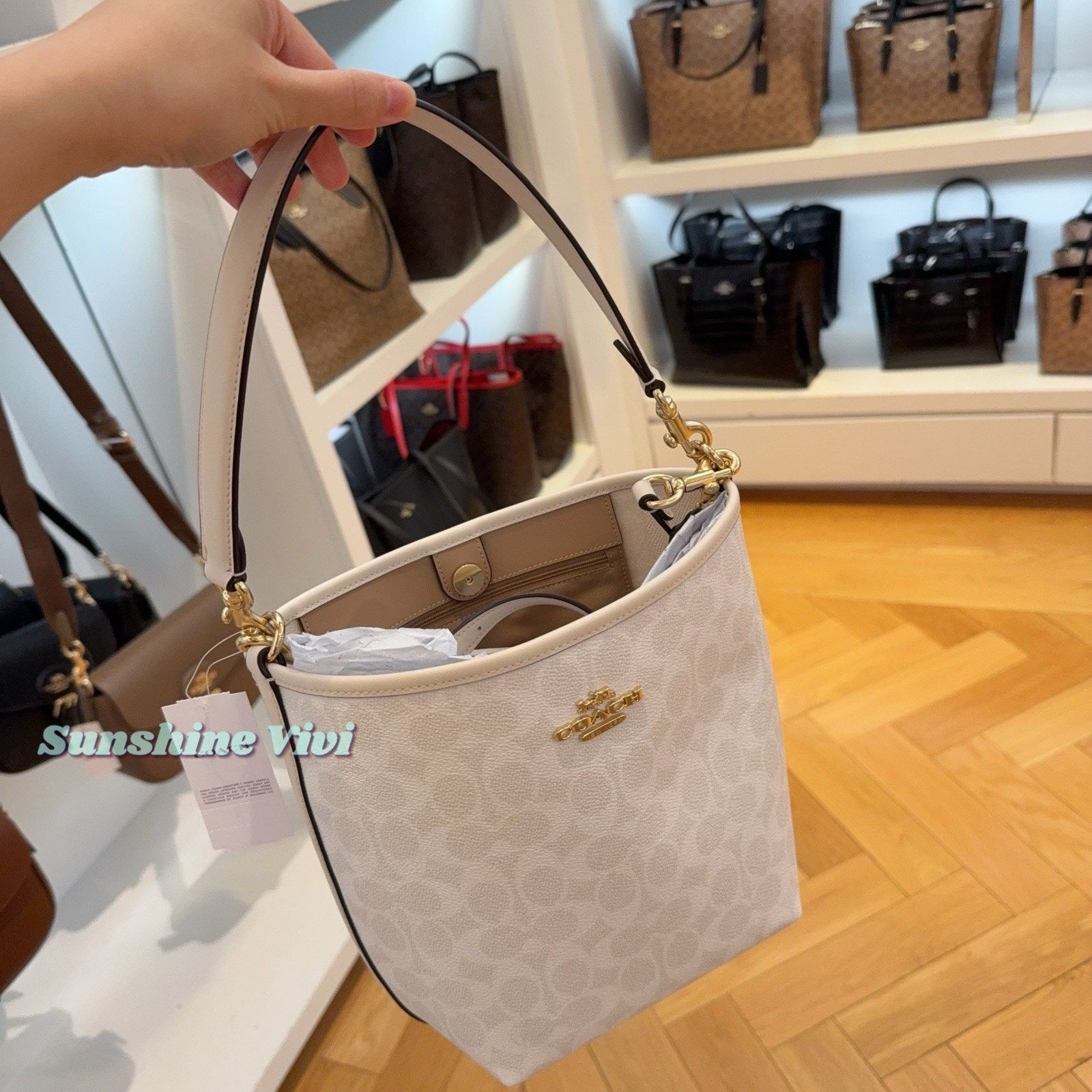 Coach NWT Coach City Bucket Bag Canvas CT800 Gold/White/Chalk Size ONE SIZE - 5 Thumbnail