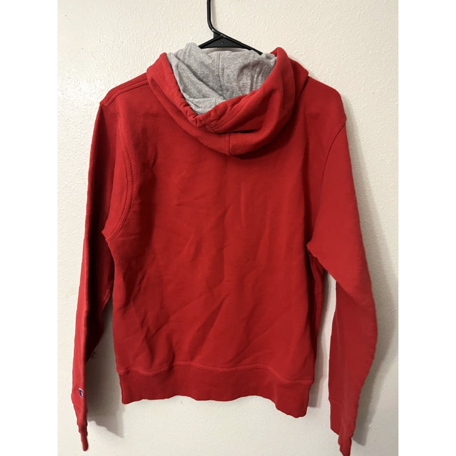 Champion Champion Hoodie Mens Size Small Red Logo Hooded Pullover Sweatshirt Regular Fit Long Sleeve Training Gym CardLogo 90s? Size US S / EU 44-46 / 1 - 2 Thumbnail