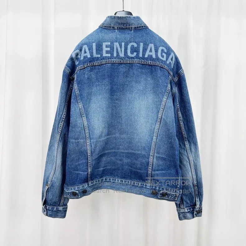 Balenciaga Balenciaga Back Letter Denim Jacket Size XS / US 0-2 / IT 36-38 - 2 Thumbnail