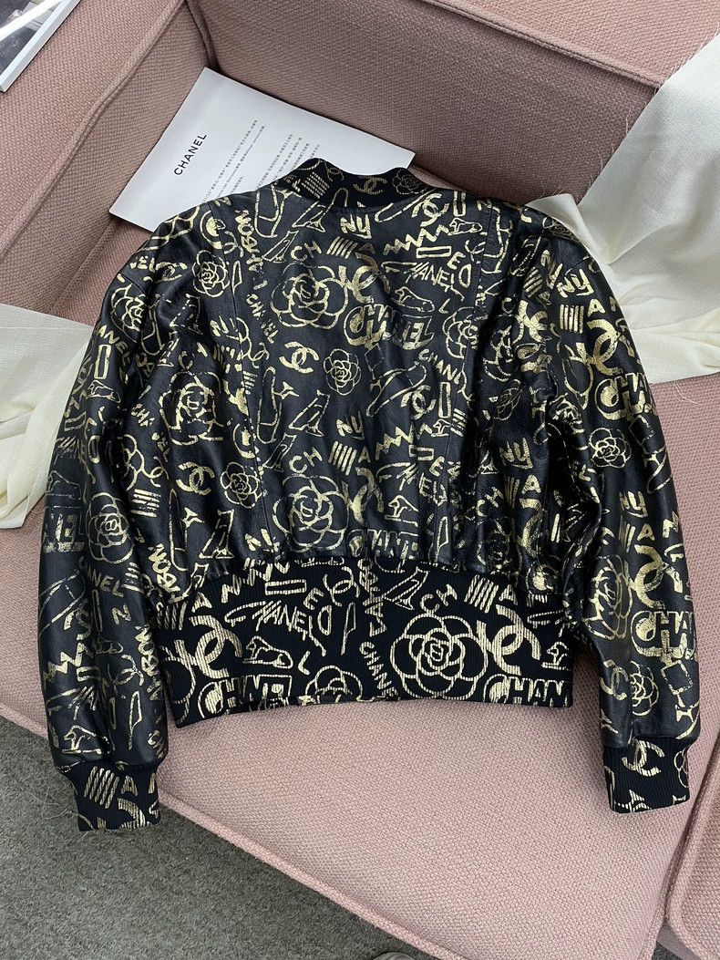 Chanel Chanel Egyptian series black gold graffiti full of letters Size S / US 4 / IT 40 - 3 Thumbnail