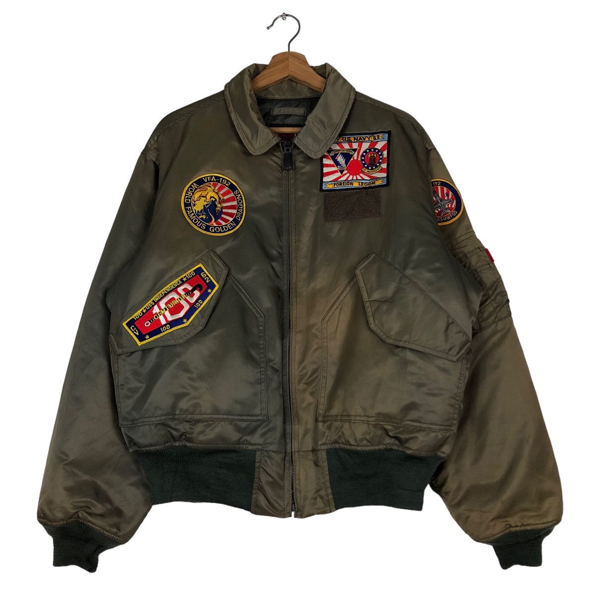 Vintage Vintage Fly Bomber Jacket Riot Riot Lucky Strike Full Patch Size US L / EU 52-54 / 3 - 1 Thumbnail