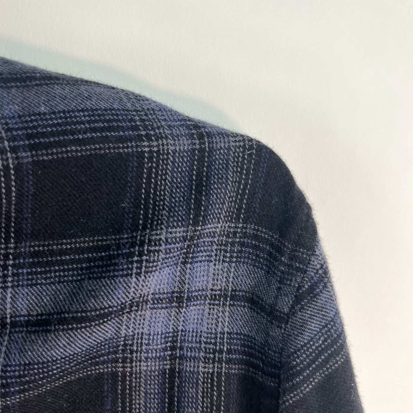 TravisMathew Travis Matthews Plaid Flannel Button Up Shirt Men’s L Blue Long Sleeve Size US L / EU 52-54 / 3 - 2 Thumbnail