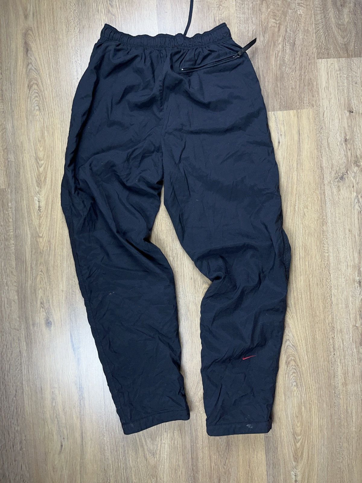 Nike × Vintage ➕90s Nike small swoosh shell sweatpants streetwear hype Size US 32 / EU 48 - 8 Thumbnail