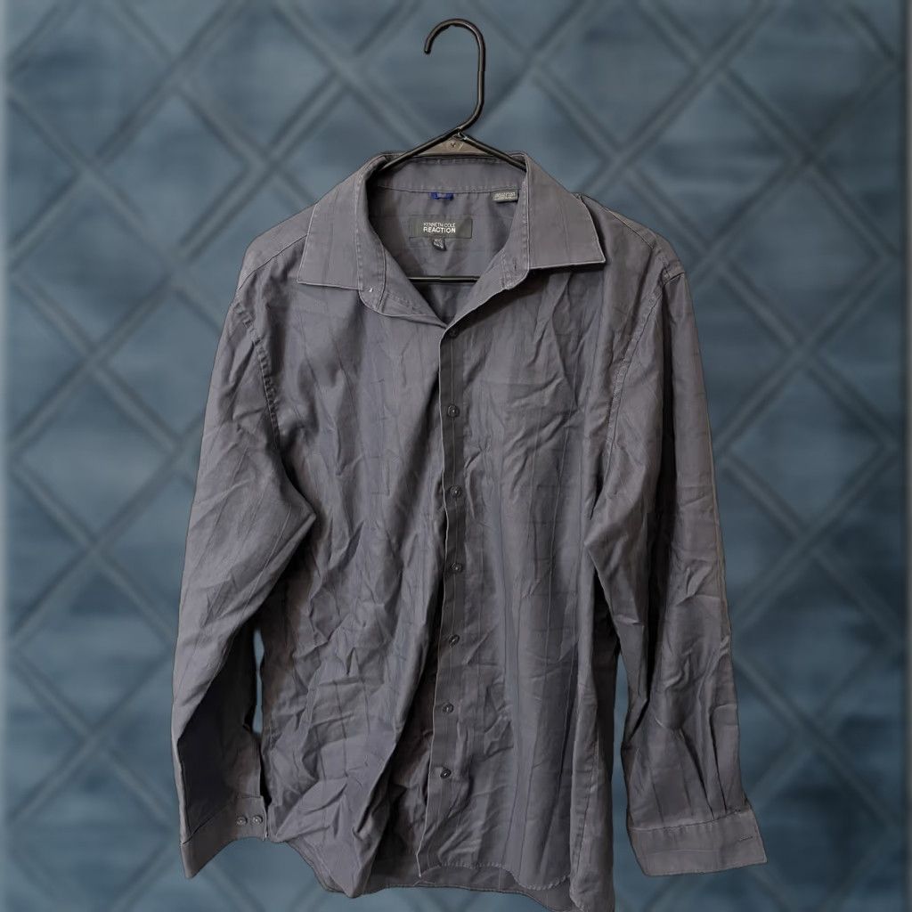 Kenneth Cole VINTAGE Kenneth Cole Shirt Mens 16.5 Gray Plaid Slim Fit Button-Up Casual All Seasons Size US L / EU 52-54 / 3 - 1 Thumbnail