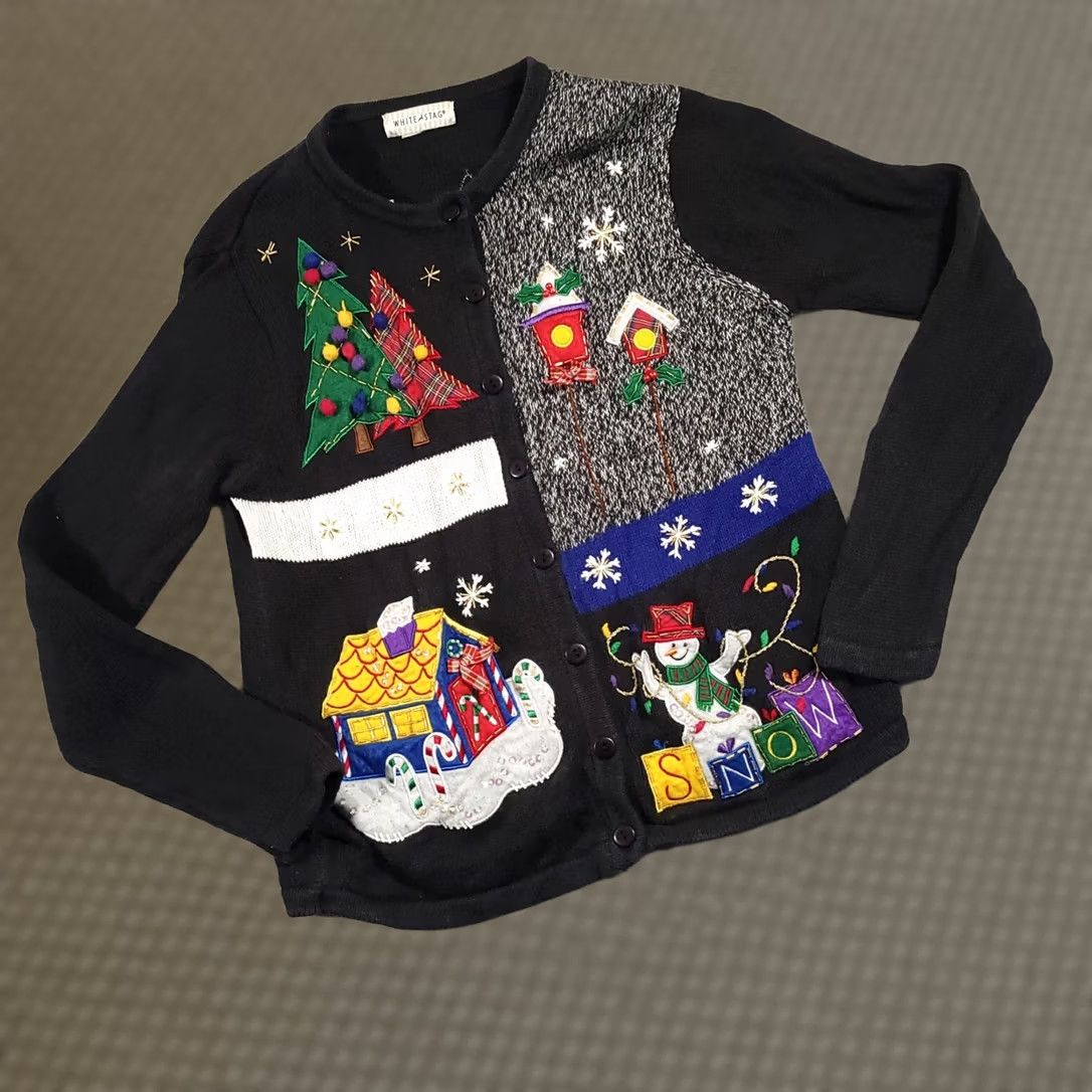 Vintage VINTAGE White Stag Embroidered Button-Up Christmas Cardigan Sweater Women's Small Black Size S / US 4 / IT 40 - 1 Thumbnail