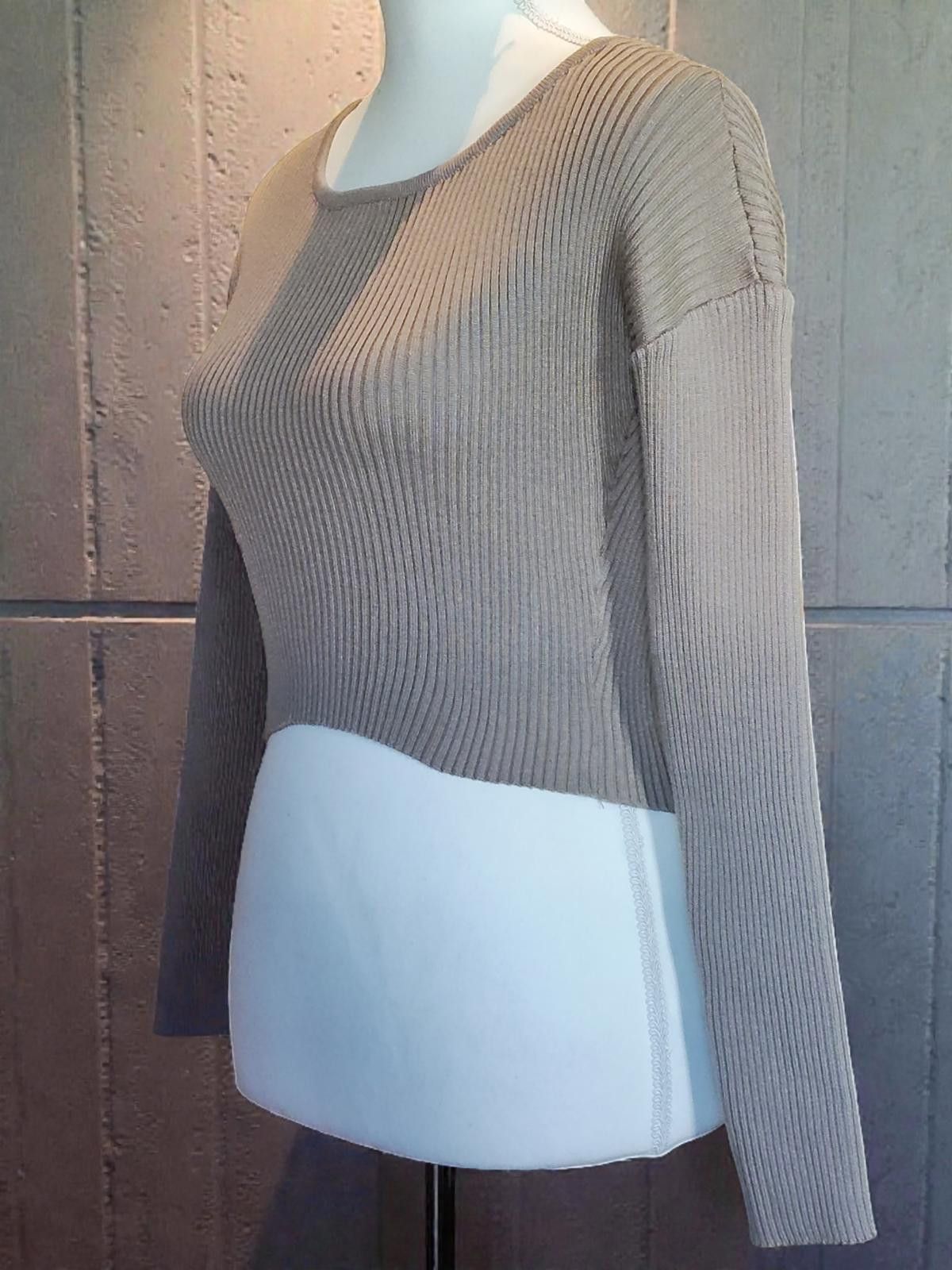 Shein SHEIN Ribbed Knit Crop Top Medium Size Size M / US 6-8 / IT 42-44 - 4 Thumbnail