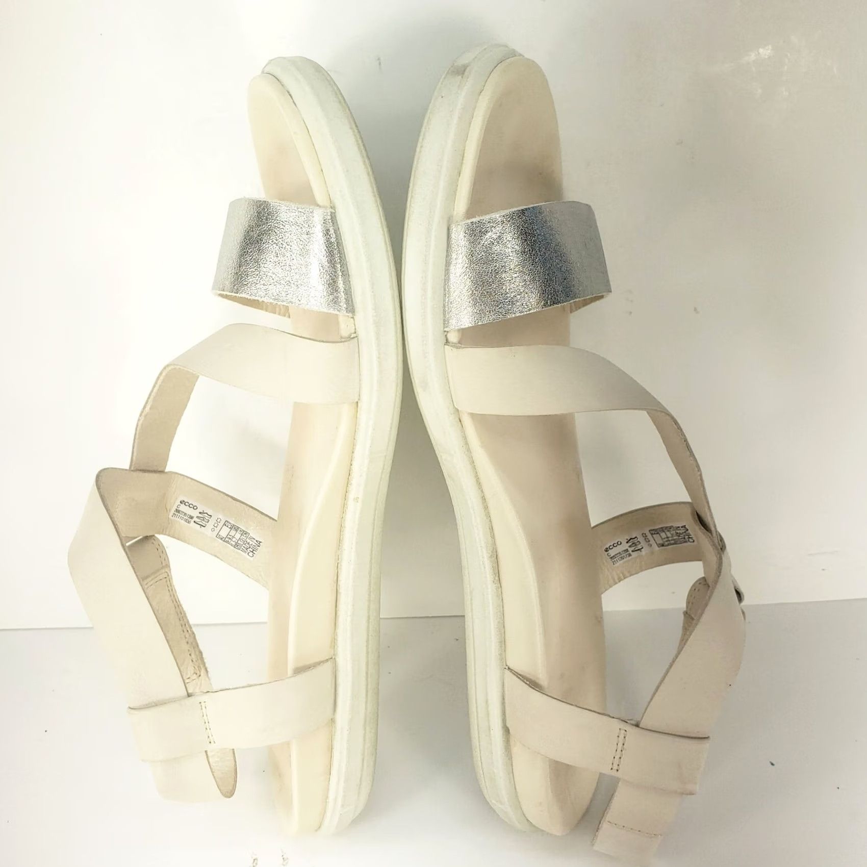 Ecco ECCO Simpil Sandal Womens 9-9.5 Beige Leather Silver Crossover Ankle Strap Low Heel SS Casual Dress Mid-High Approval Ladies 40 Sandal NICE Size US 9.5 / IT 39.5 - 7 Thumbnail