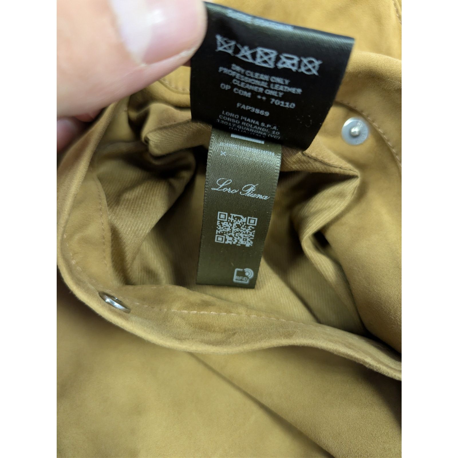 Loro Piana o1rshd1 Bomber Lowered Jacket in Camel Size US XL / EU 56 / 4 - 16 Thumbnail