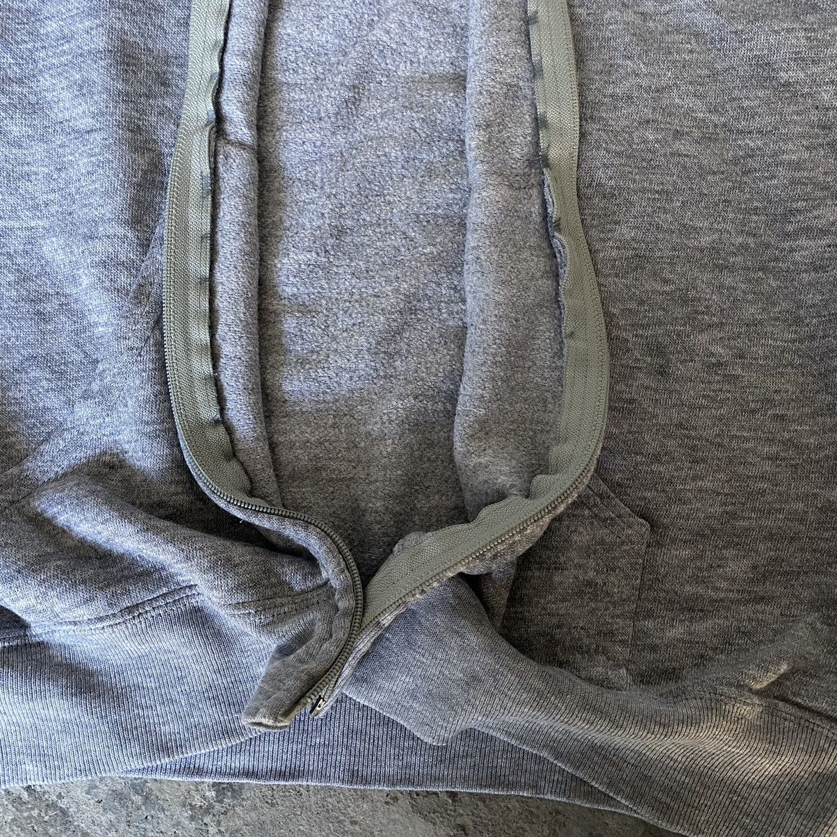 Vintage 1990s nike small swoosh zipper Hoodie made in USA 🙌🏼 Size US M / EU 48-50 / 2 - 7 Thumbnail