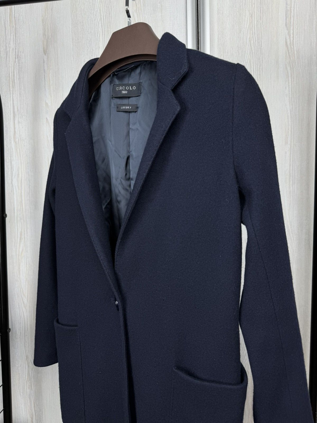 Circolo 1901 Circolo 1901 Luxury wool cashmere 1 button navy blue coat Size S / US 4 / IT 40 - 4 Thumbnail