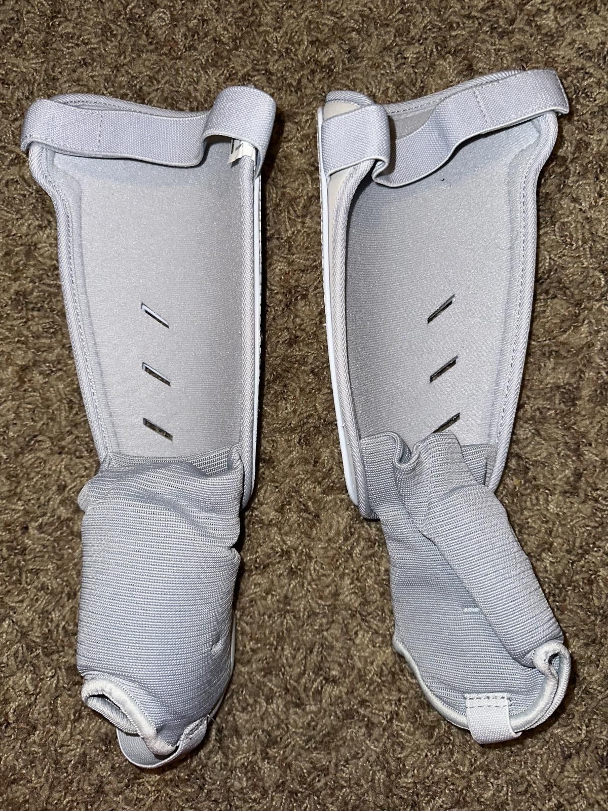 Nike Nike Shin Pads Shield Size ONE SIZE - 6 Thumbnail
