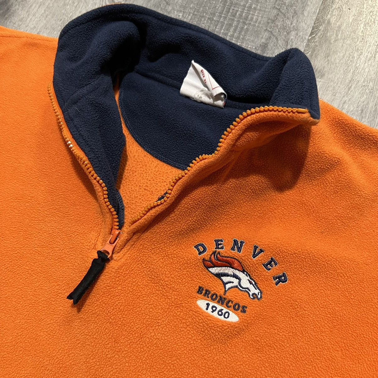 NFL Denver Broncos NFL Orange Fleece 1/2 Zip Football Sweatshirt Size US XL / EU 56 / 4 - 3 Thumbnail