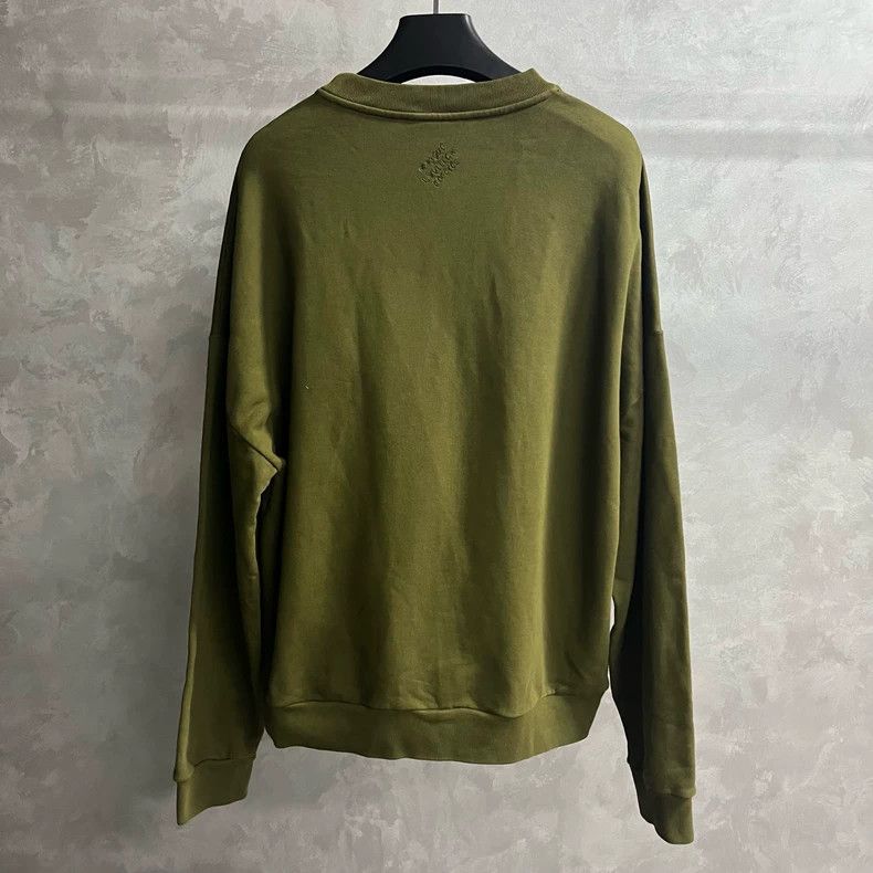 Louis Vuitton Louis Vuitton Army Green Logo Stud Printed Crew Neck Long Size US L / EU 52-54 / 3 - 5 Thumbnail